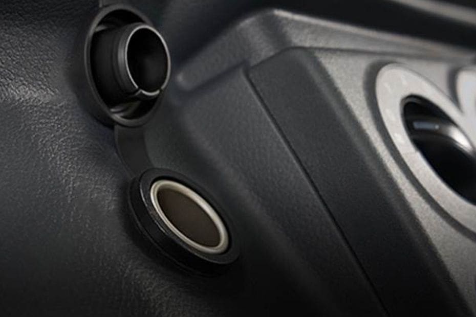 Power outlet Suzuki Carry